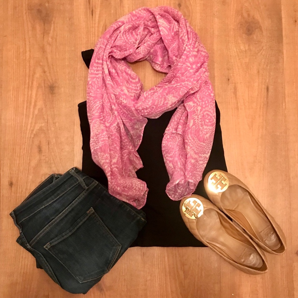 Gorgeous scarf for spring/summer